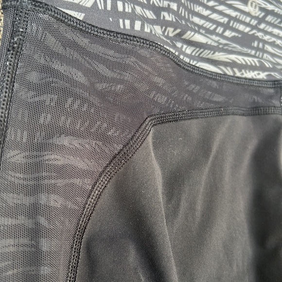 Lululemon Wunder Under Pant *Luxtreme (Roll Down) Size 8 - Picture 9 of 10
